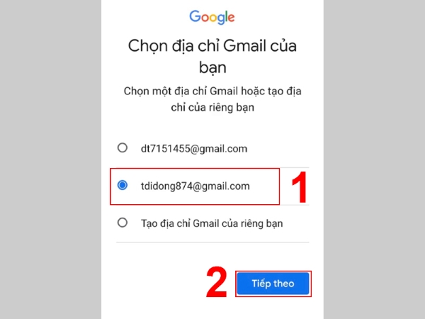 Lựa chọn một địa chỉ Gmail gợi ý hoặc nhấn "Tạo địa chỉ Gmail của riêng bạn" để tạo địa chỉ email