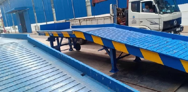 Lựa chọn cầu lên container của các thương hiệu uy tín