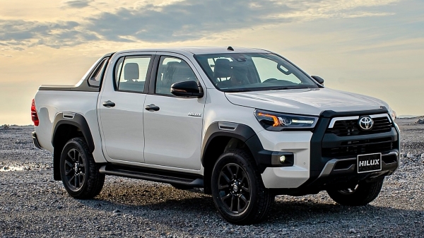 Xe bán tải Toyota Hilux