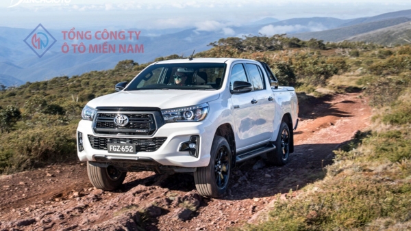 Xe bán tải Toyota Hilux